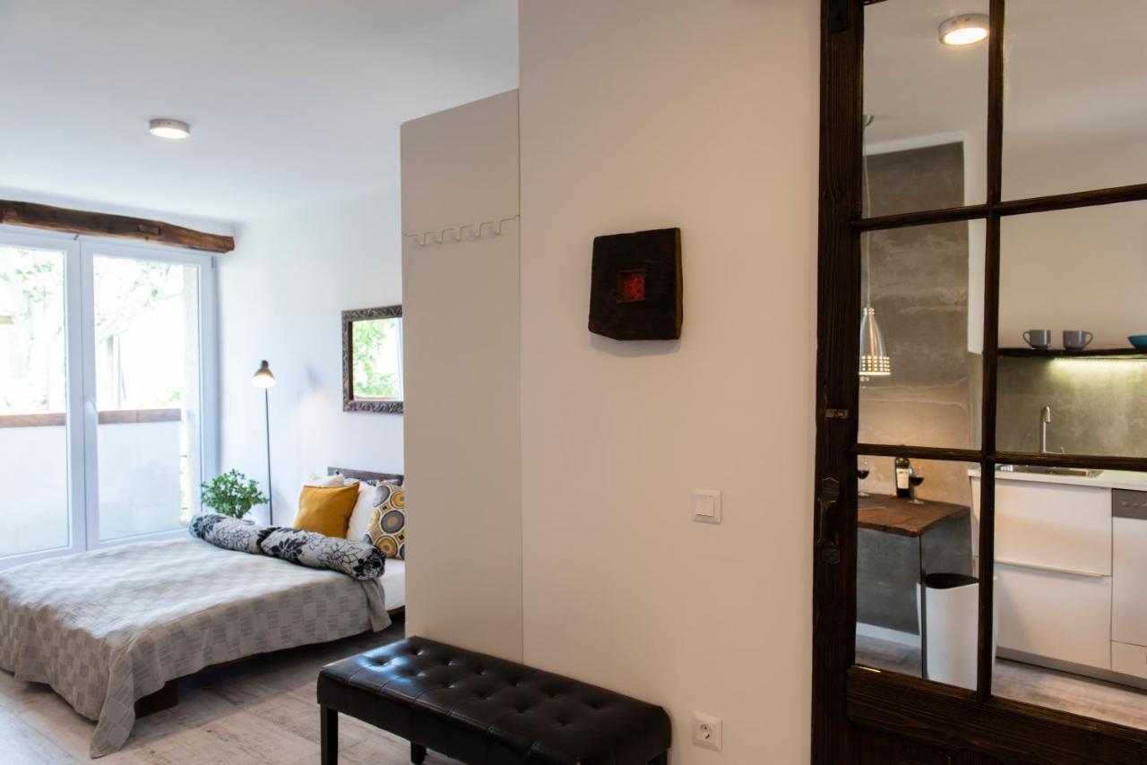 佩奇Loft Apartman公寓 外观 照片
